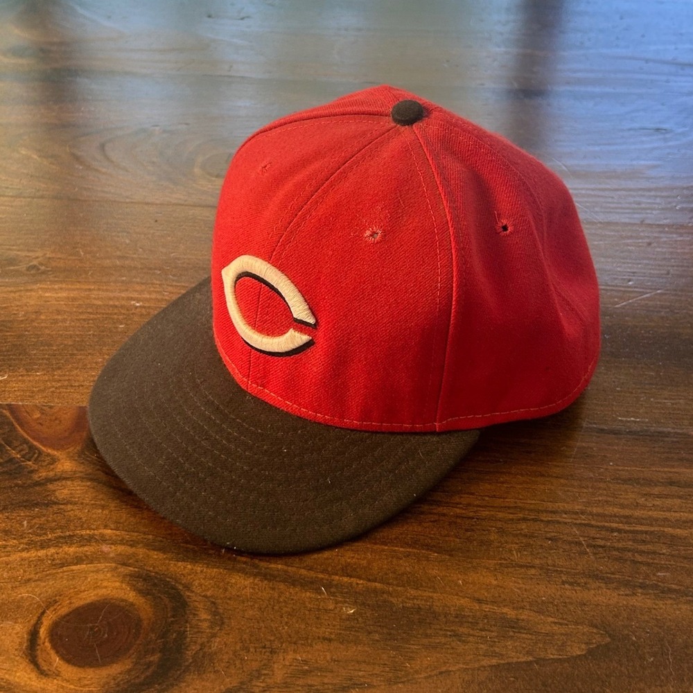 Cincinnati Reds Hat 7 3/4 Red Black Fitted 59FIFTY MLB Cap Baseball Gorpcore